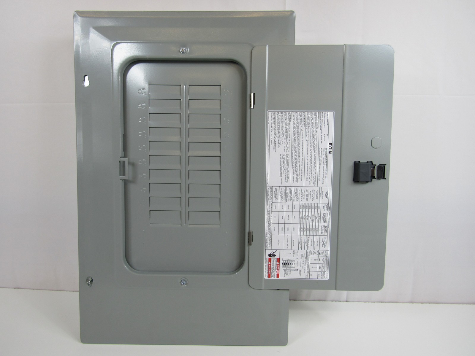 Eaton BRP20L200 Loadcenters and Panelboards