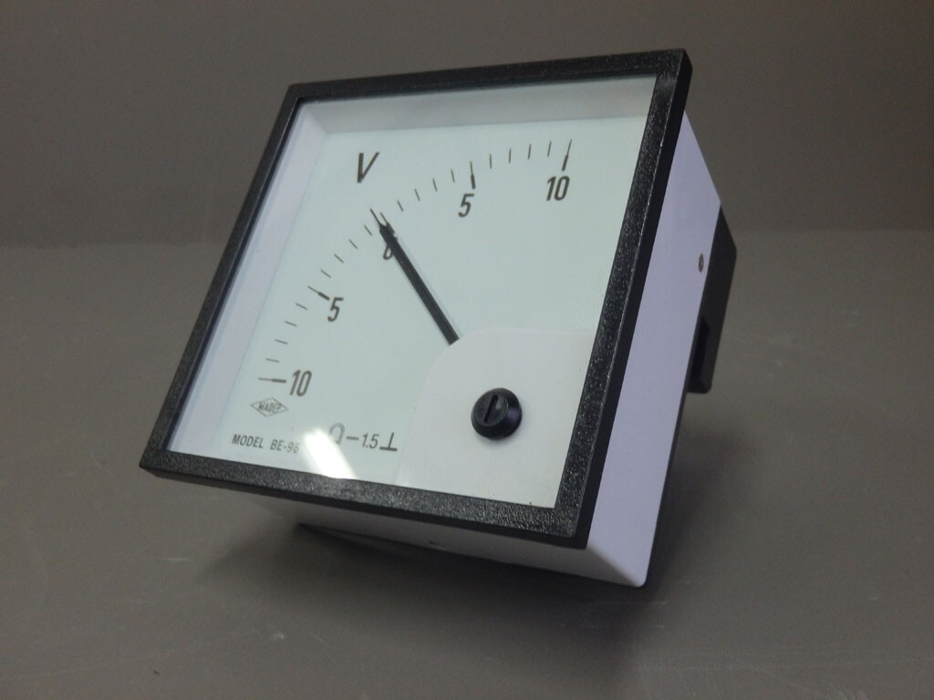 BE96 – MADEP – BE-96 / Analog And Digital Dashboard Indicator Used