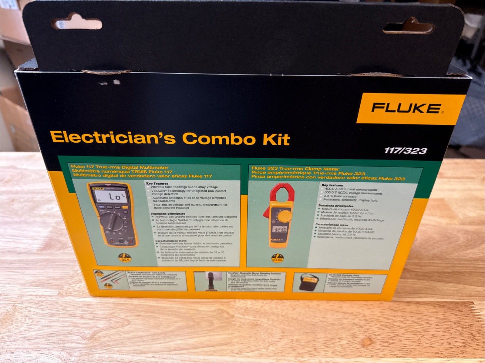Fluke 117/323KIT Electrician’s Multimeter & True RMS Clamp Meter Combo Kit