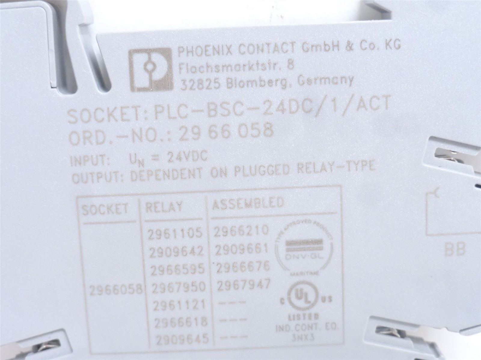 246605 New-No Box; Phoenix PLC-BSC-24DC/1/ACT Relay Base 2966058; 24VDC