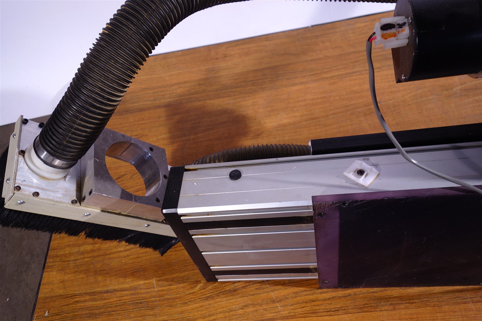 Isel Automation 490mm stage / Translation table with Dynetic 90VDC Servo Motor