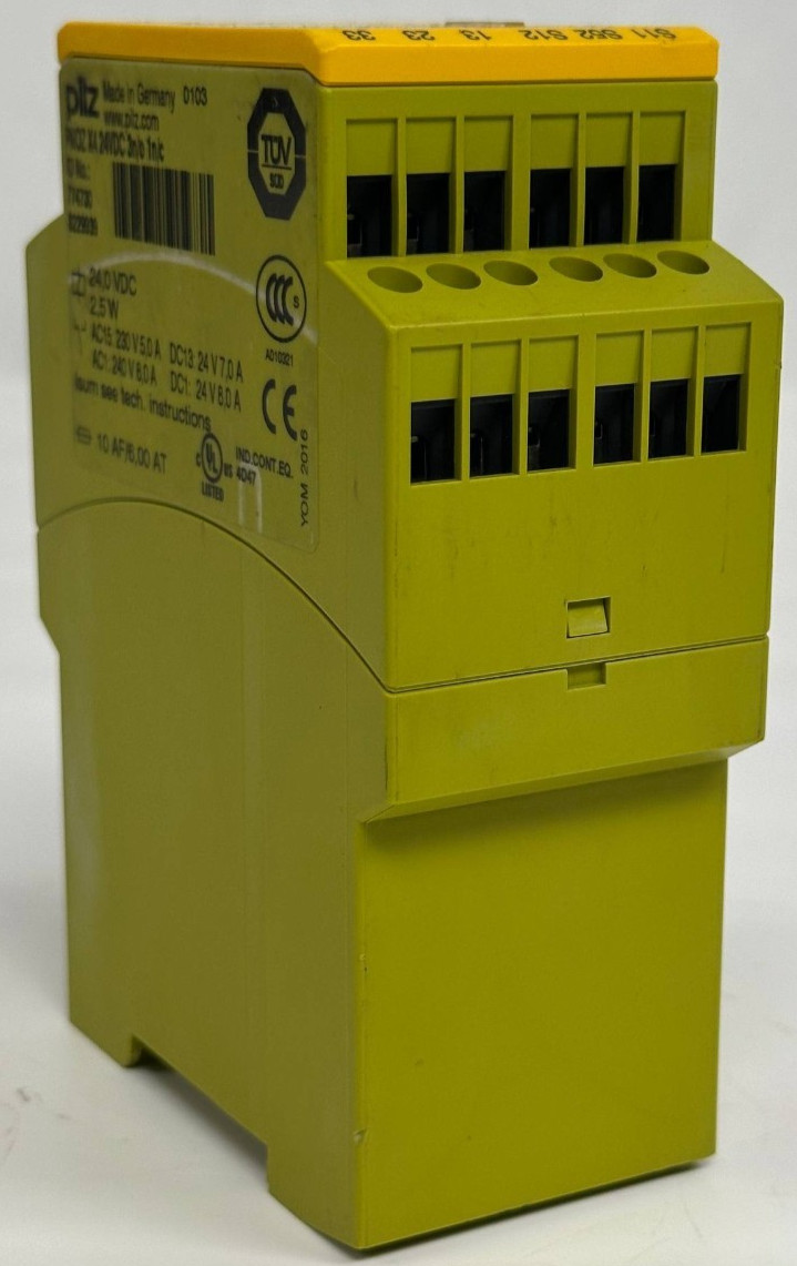 PILZ PNOZ X4 24VDC SAFETY RELAY 774730 3NO 1NC E-STOP SAFETY CONTROLLER