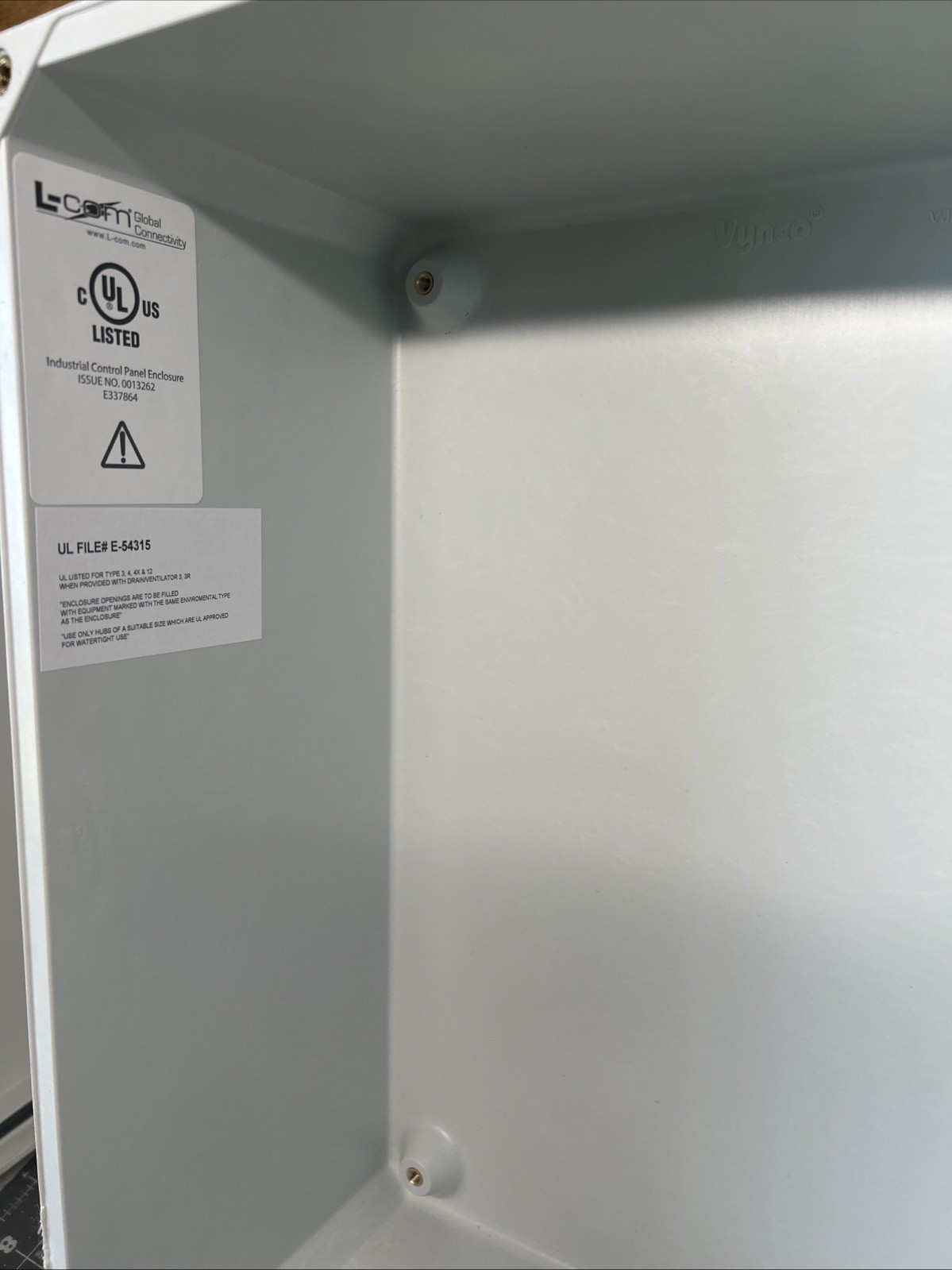L-Com NB141207 Weatherproof Enclosure 14x12x7 NEMA 4X IP66 FRP Gray
