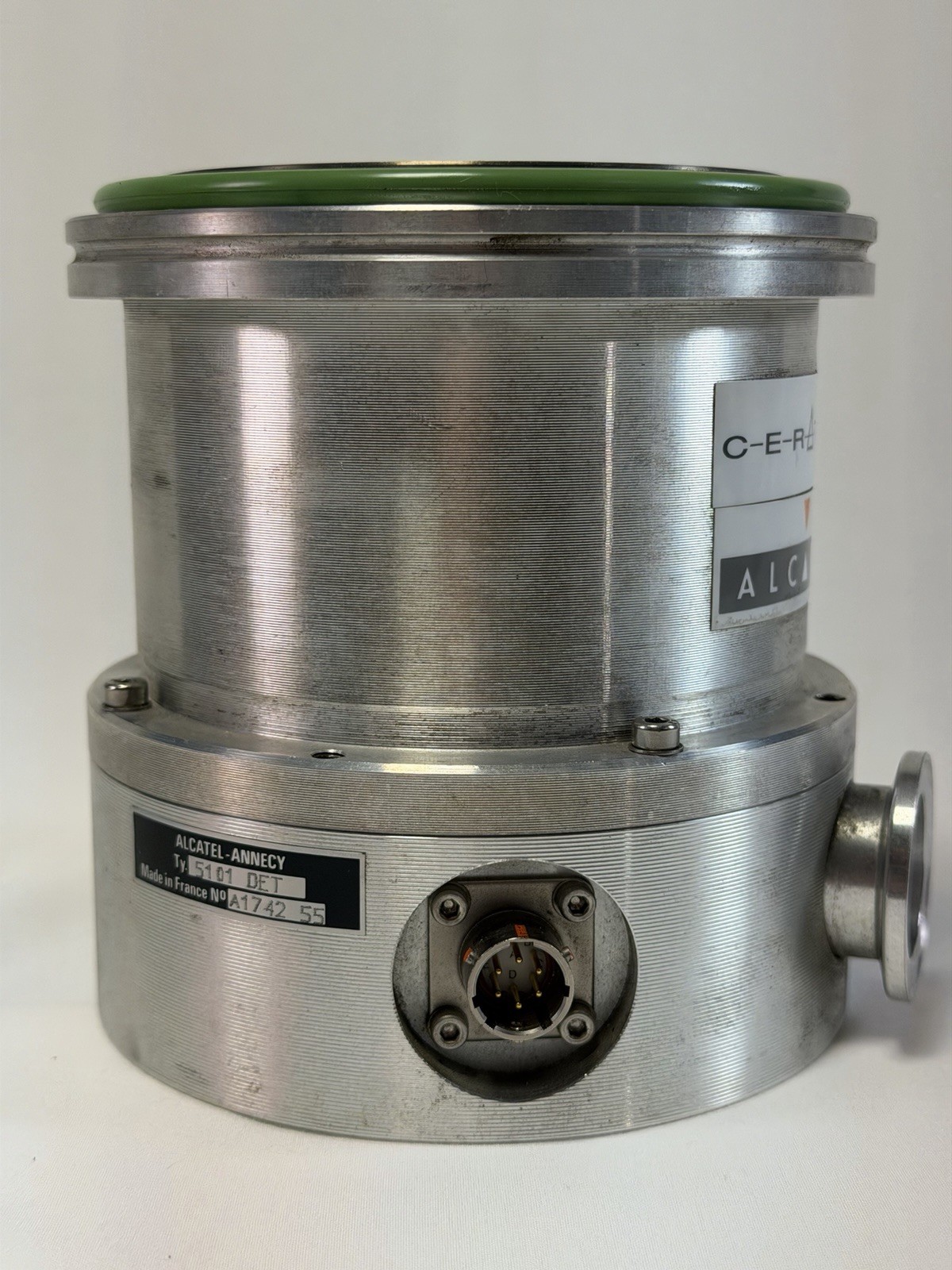 Alcatel 5101 Turbomolecular Pump ISO100 Inlet KF25 Exhaust w/ Ctrl Cable AS-IS