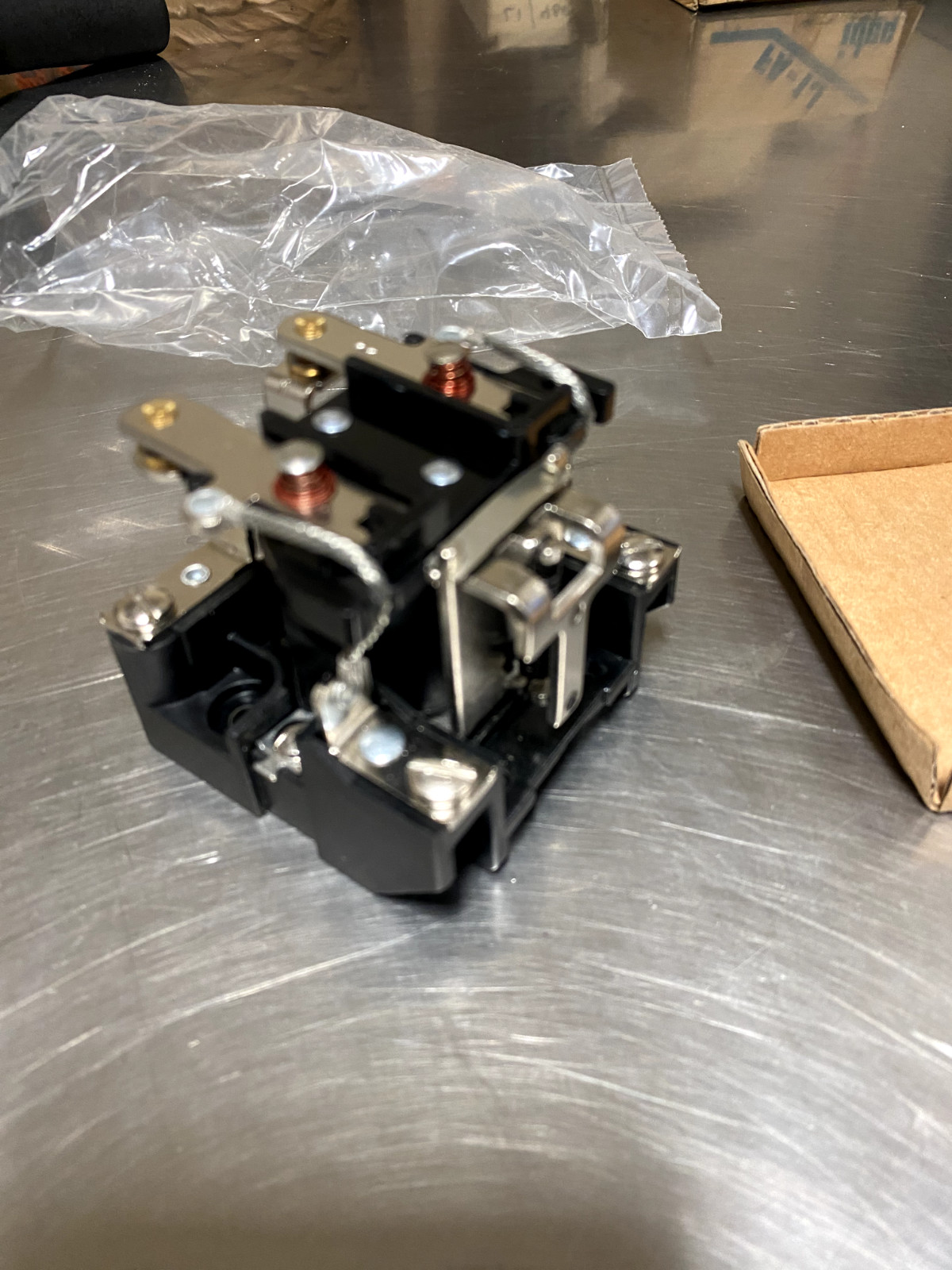 MSD Inc A425BXX Relay With Coil 1HP 30 AMP 120/240VAC / 30AMP @28 Coil=48VDC NEW
