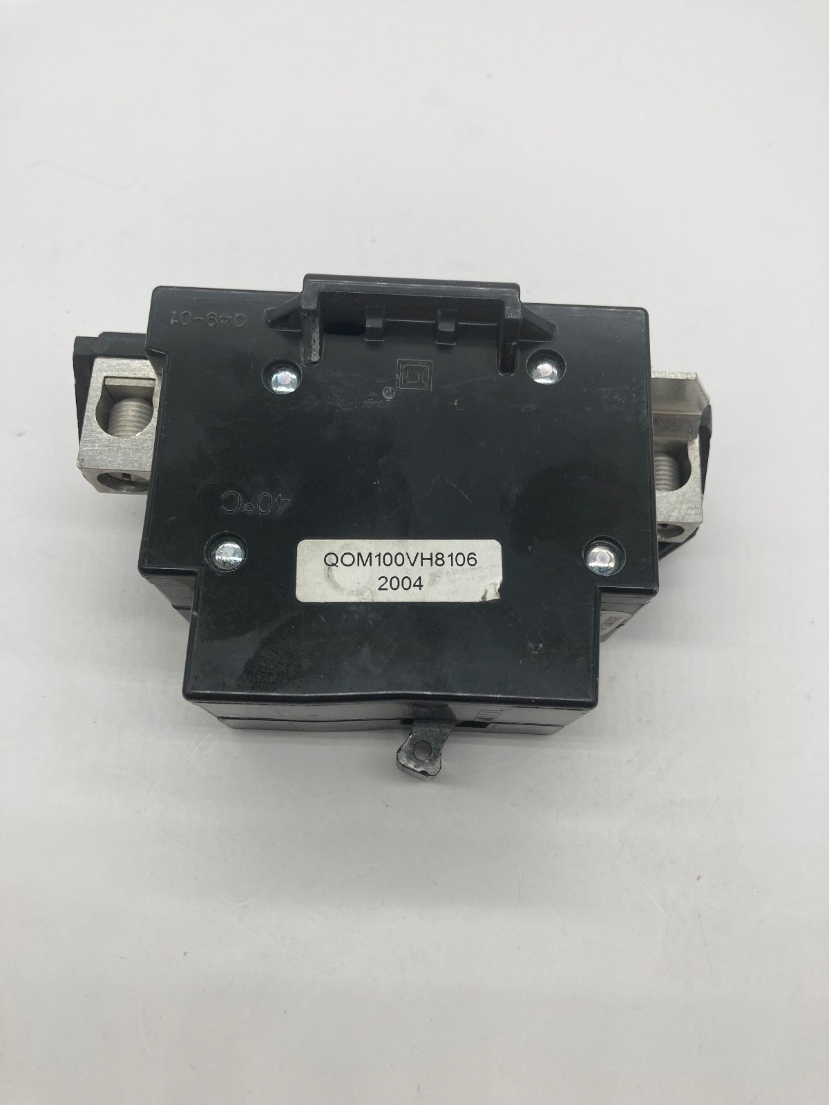 Square D QOM100VH8106 22kA 2Pole 100A 120/240V QOM1 Bolt On Main Circuit Breaker