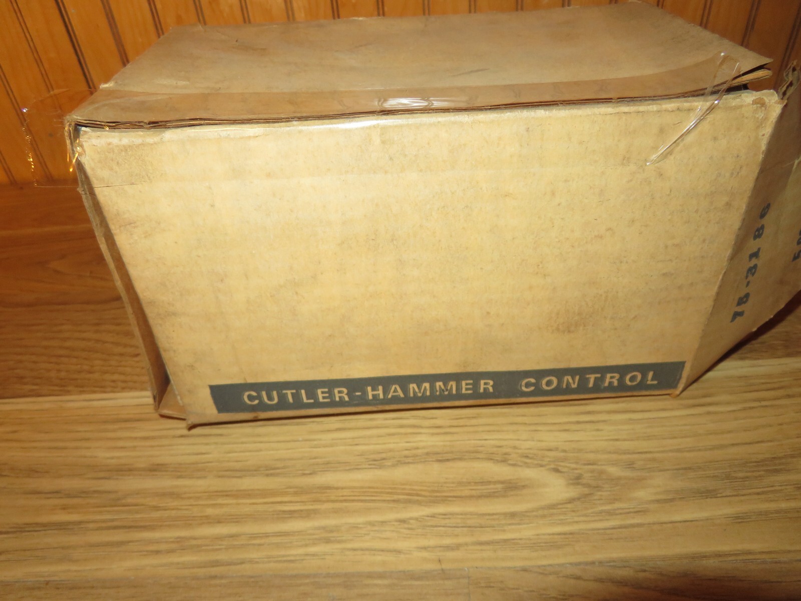 Cutler Hammer Relay Type M With Latch D23MR602A 300 Volt AC COIL 120 V 60 HZ NOS