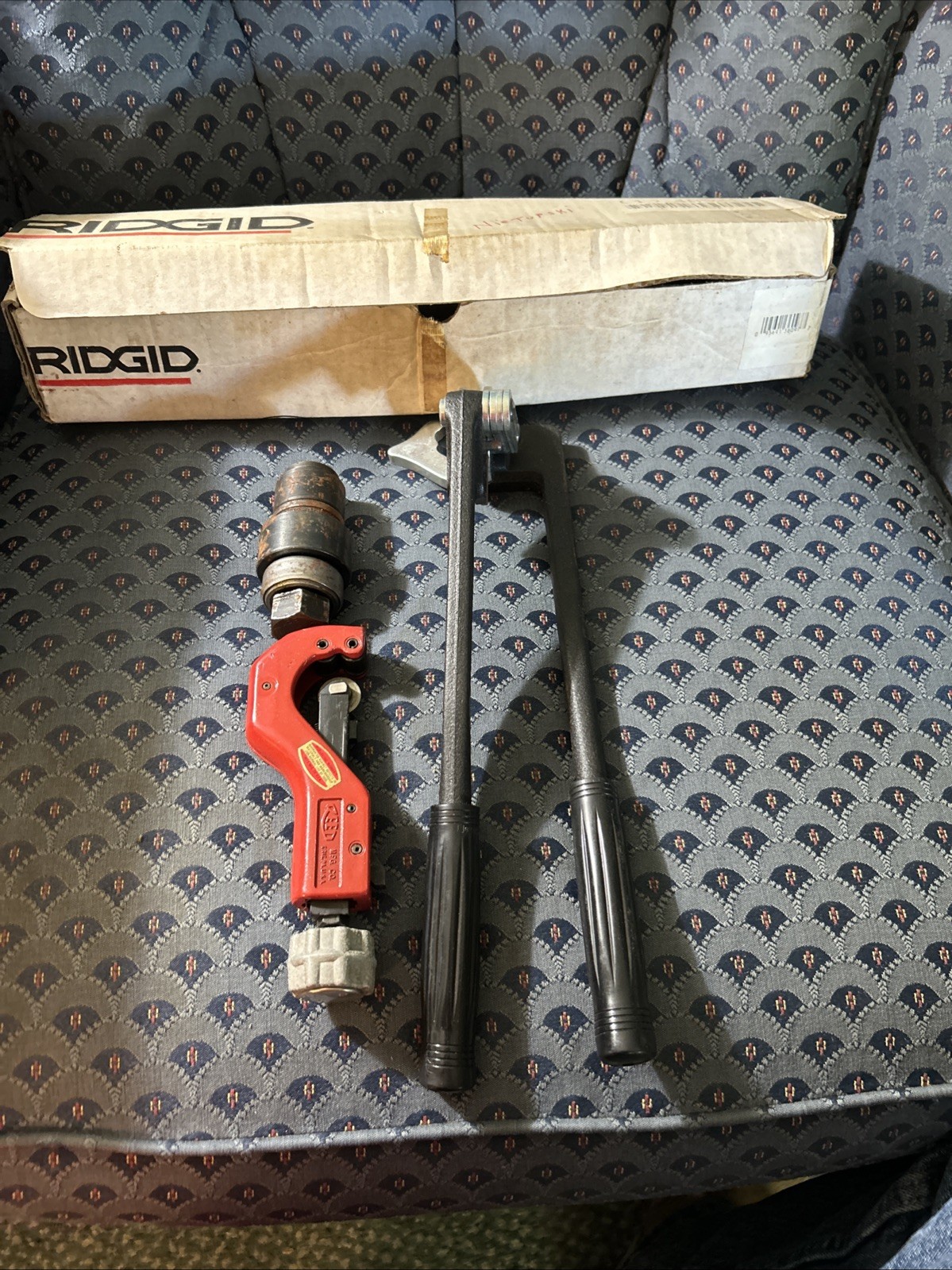 Ridgid Model #406 Cat # 36097 3/8” Conduit Bender + Reed Pipe Cutter + Greenlee