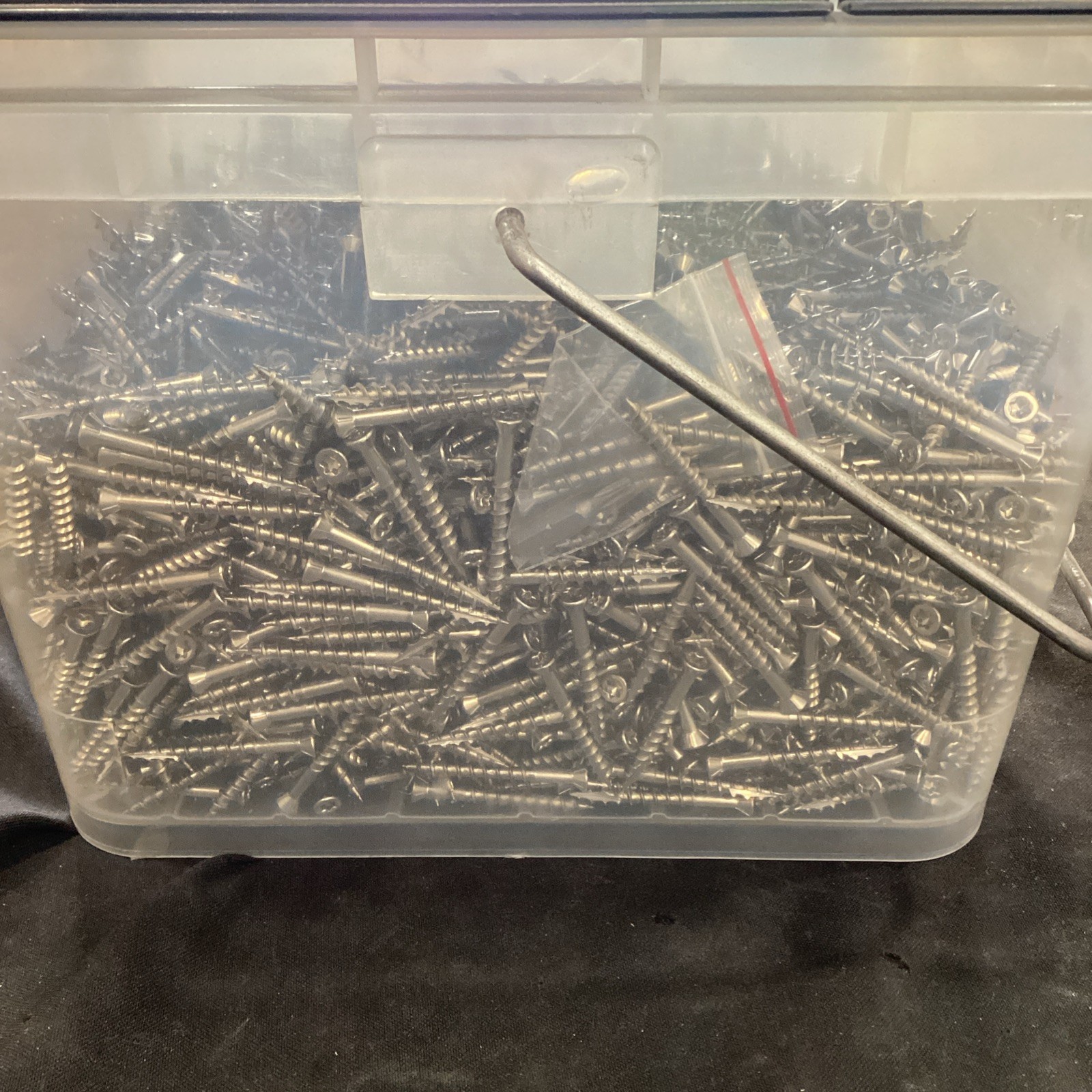 Huttig-Guard 1-5/8” x9 Stainless Steel Trim Screw 25 lb Bucket HGG158SSTRM25