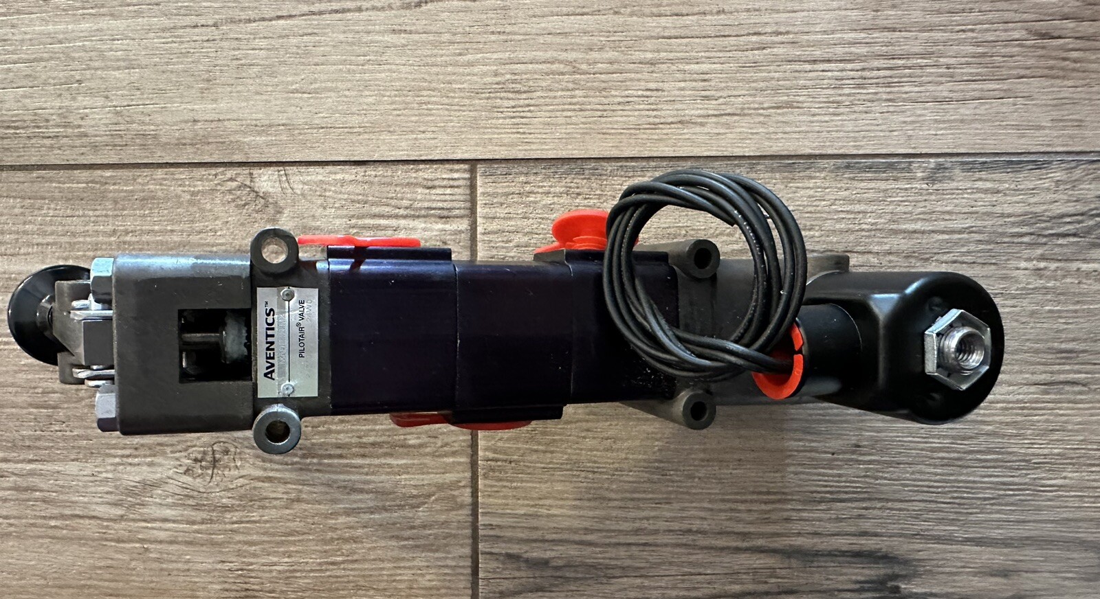 Genuine Rexroth Pilotair Aventics R431000925 manual air control valve