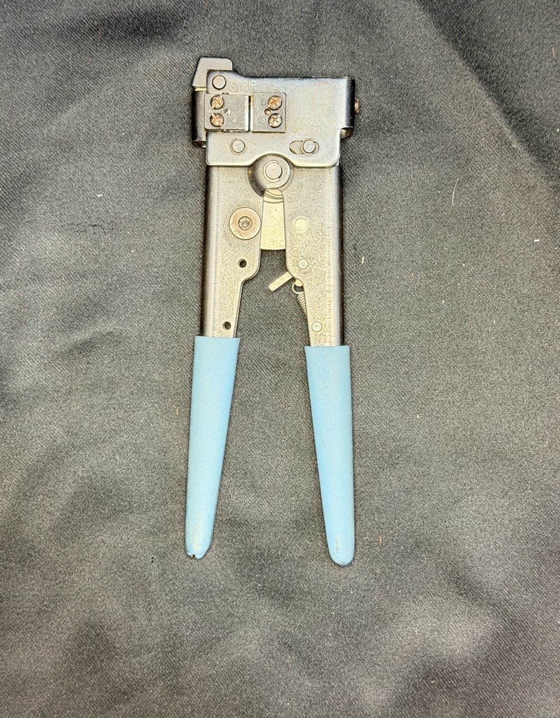 AMP TE Connectivity 2-231652-0 Ratchet Crimp Tool with RJ11 RJ12 Stripper