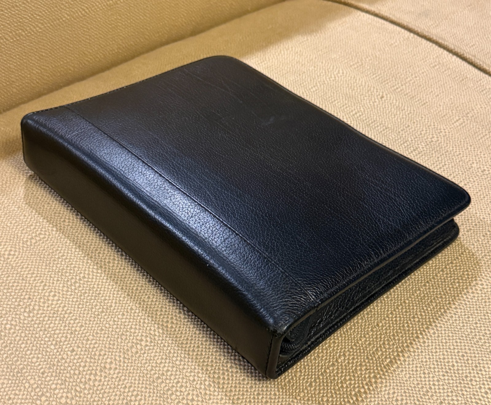 Franklin Quest Classic Black Pebble Leather Zip Around Binder 7-Ring Organizer