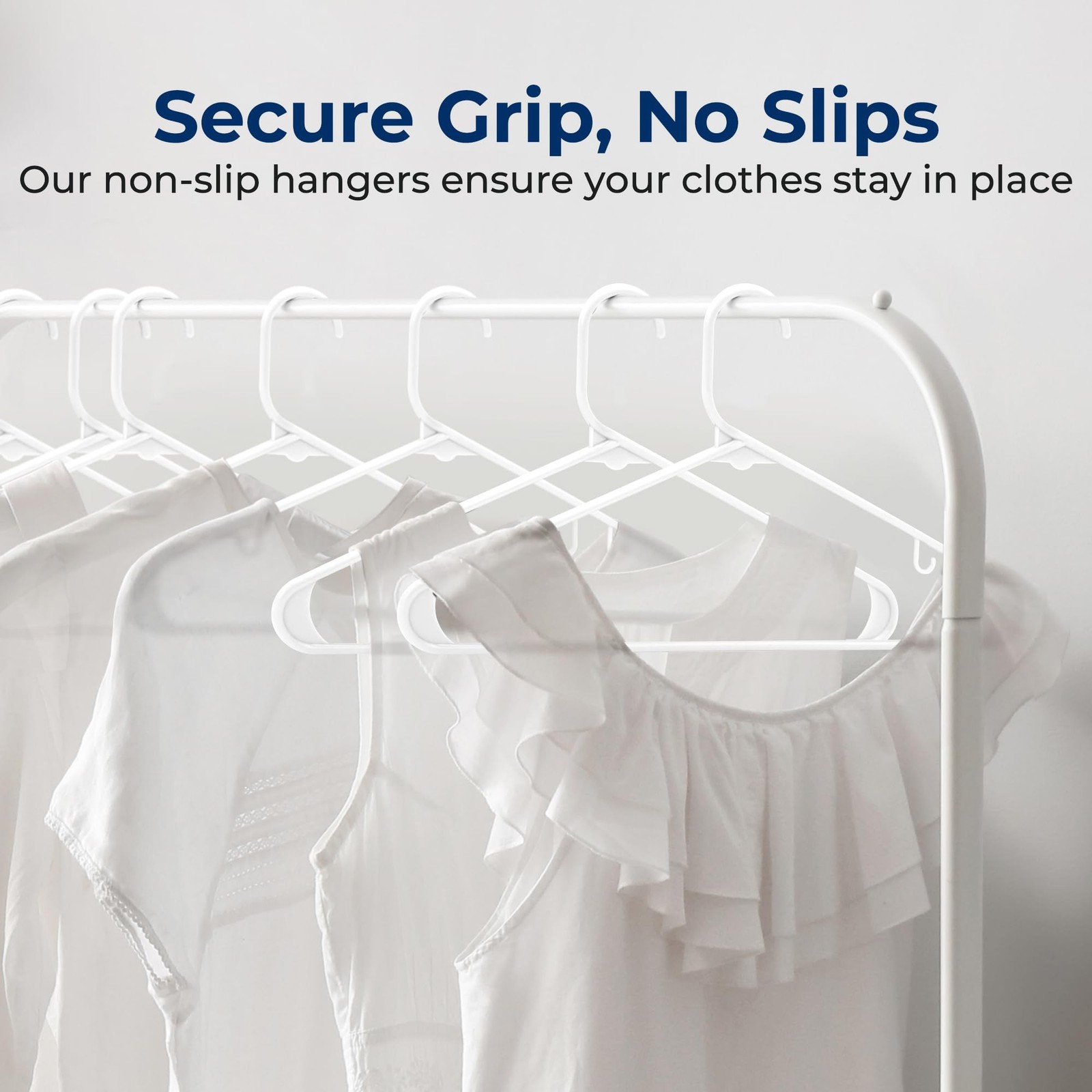 SereneLife Premium 20 Pack Plastic Hangers, Lightweight, Durable, Space Savin…