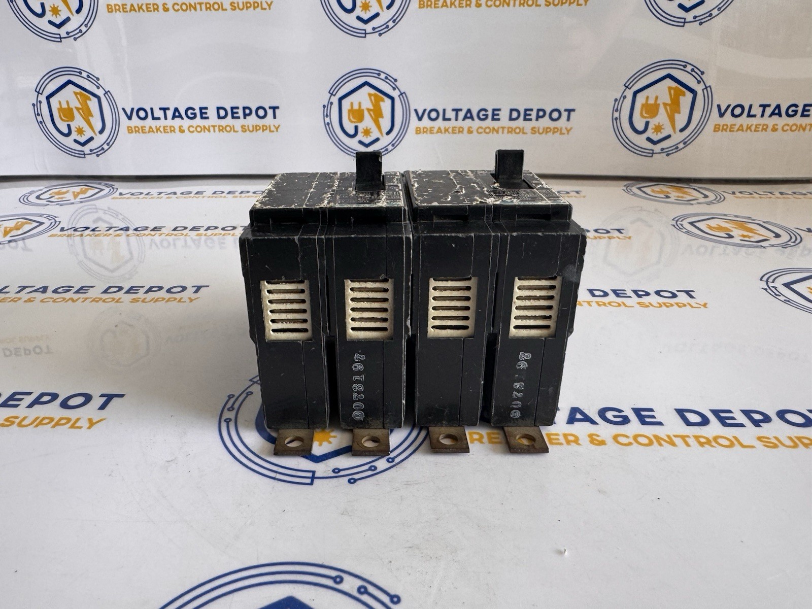 (Lot of 2) Siemens BQD230 30A 120V 65kA 2P Bolt-on Circuit Breaker – wrnty