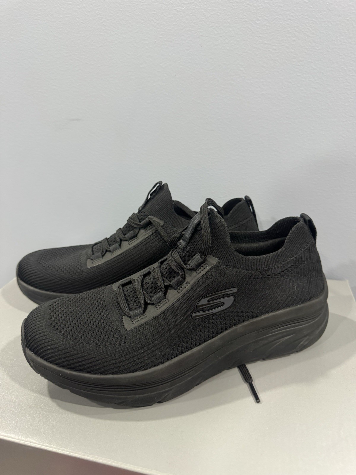Skechers Work Relaxed Fit D’Lux Walker SR – Ozema | Women’s Size 9 | No Box