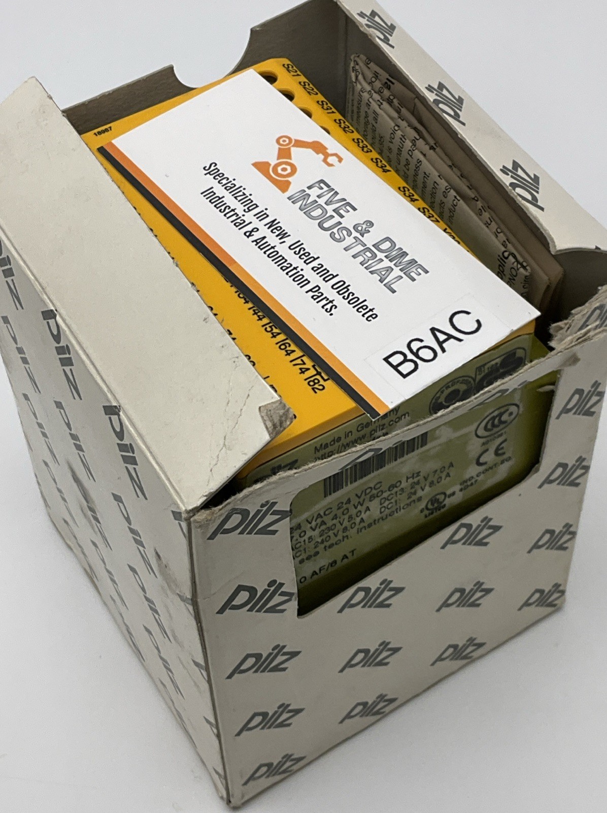 Pilz PNOZ 11 24VAC 24VDC 7N/O 1N/C 774080 Safety Relay 24VAC, 24VDC Coil