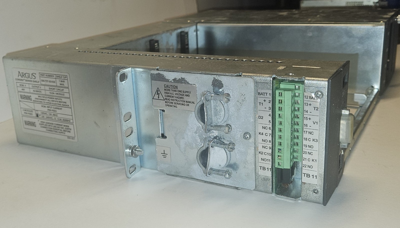 ALPHA CORDEX 030-727-20 MODULAR POWER SHELF 3Mdl 19″ 48V-650W 120-240VAC INPUT