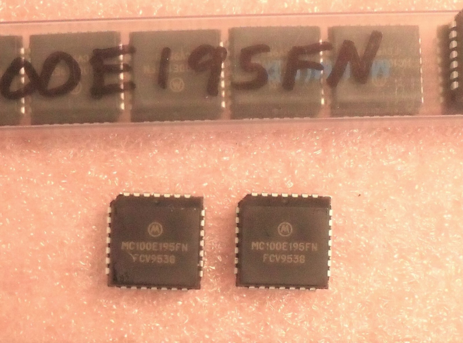 ECL Logic Gates – DIP & PLCC – Plastic & Ceramic – Lots and Singles – NEW