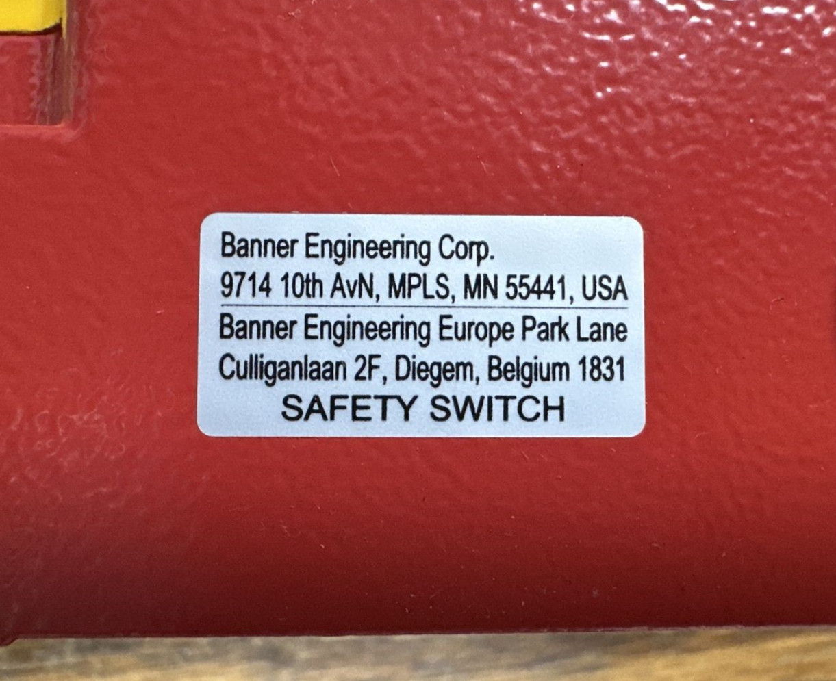 BANNER RP-RM83F-38LTE ROPE PULL WITH EMERGENCY STOP 82126 **NEW-IN BOX**