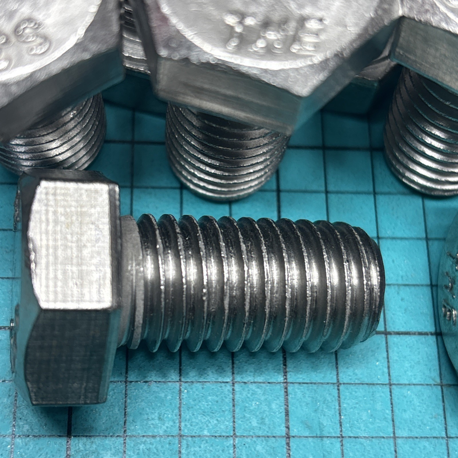 7- 5/8-11 x 1-1/4″ Stainless Steel Screw, Bolts Hex Head, Grade 18-8 Full Thread