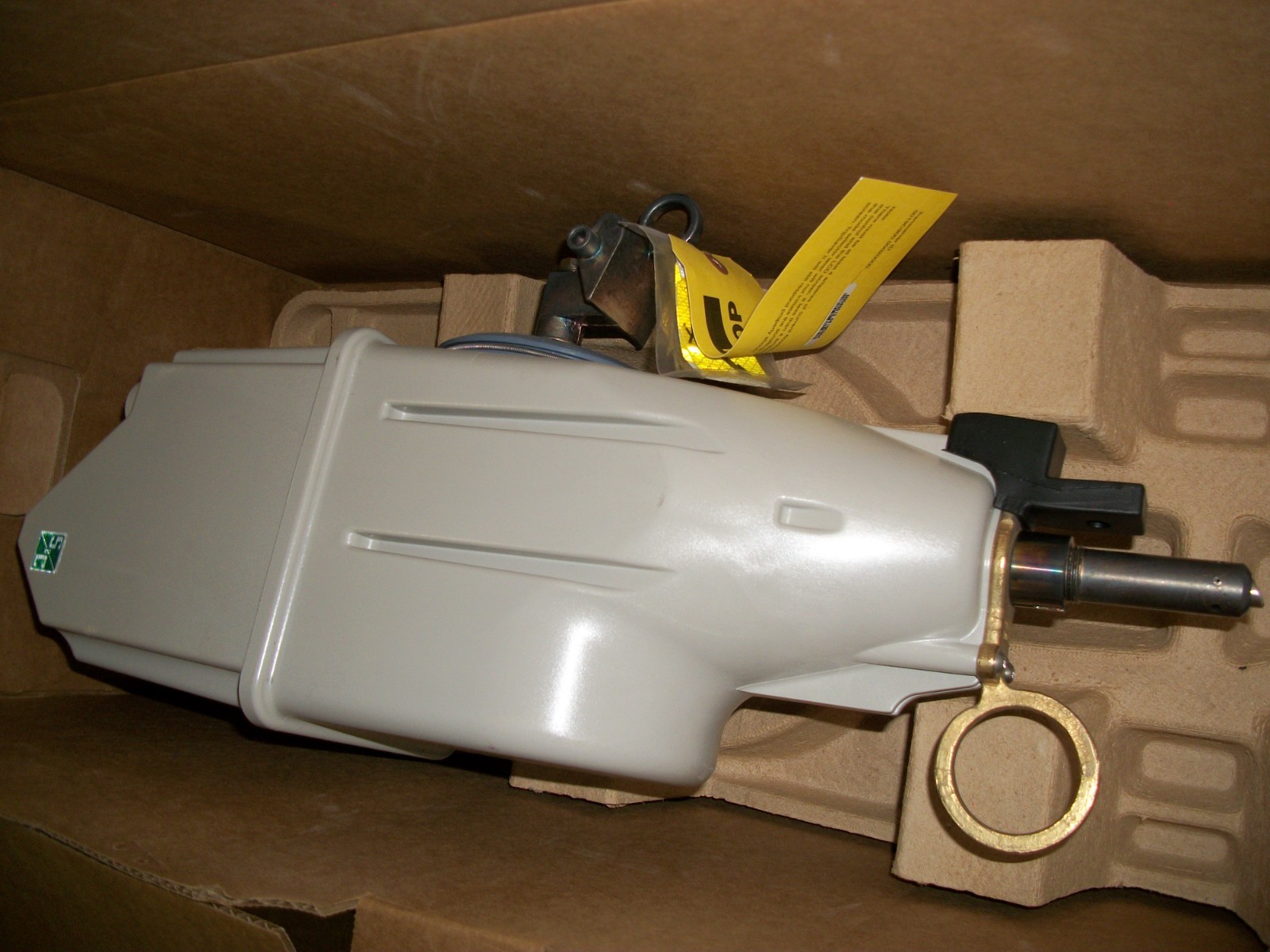 NEW IN BOX S&C TRIPSAVER II CUTOUT MOUNTED RECLOSER CAT # 990211-P 15.5 110