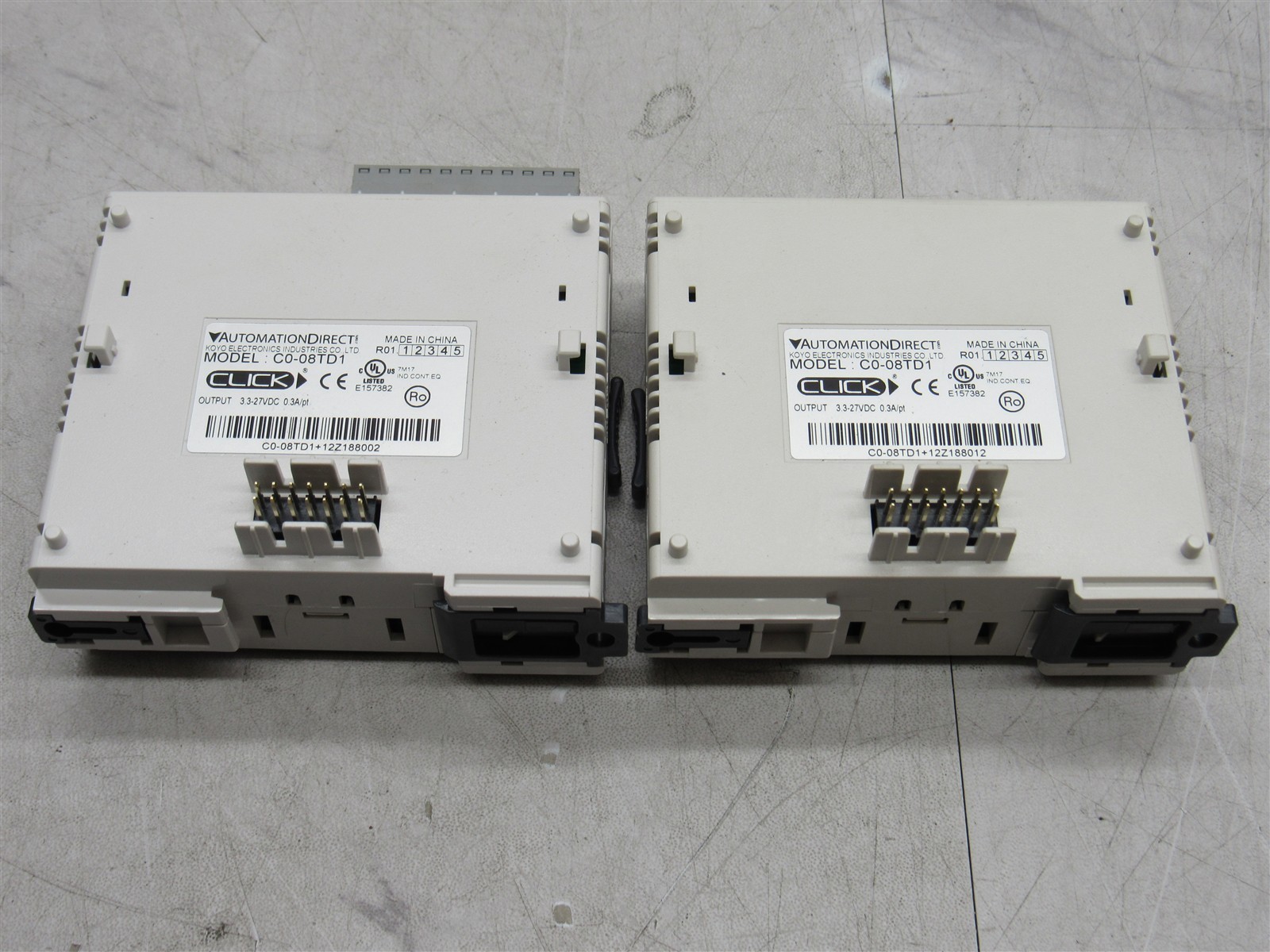 2 LOT – AUTOMATION DIRECT C0-08TD1 8-channel discrete output module