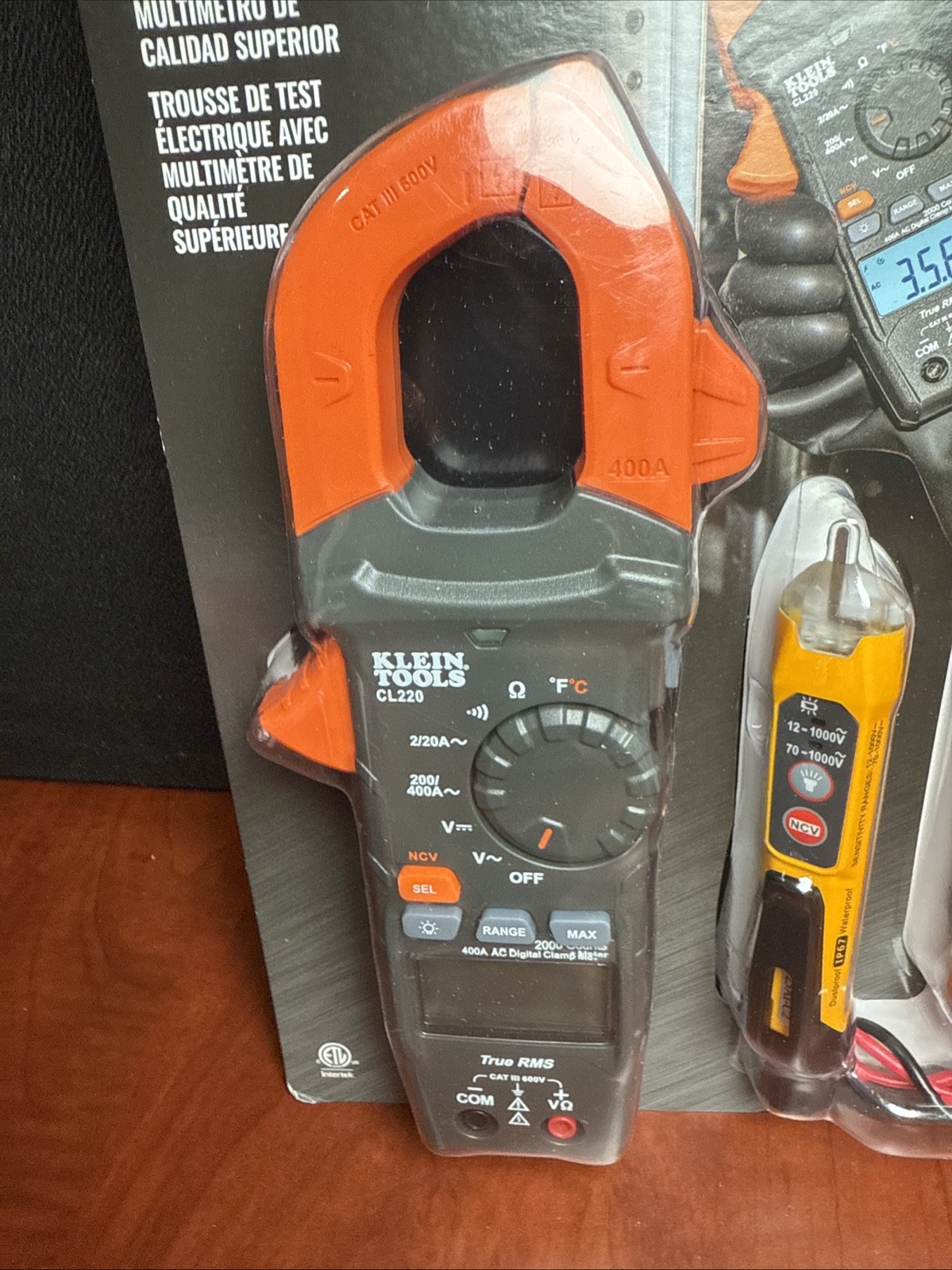 Klein Tools Premium Meter Electrical Test Kit CL220VP. New (4332)