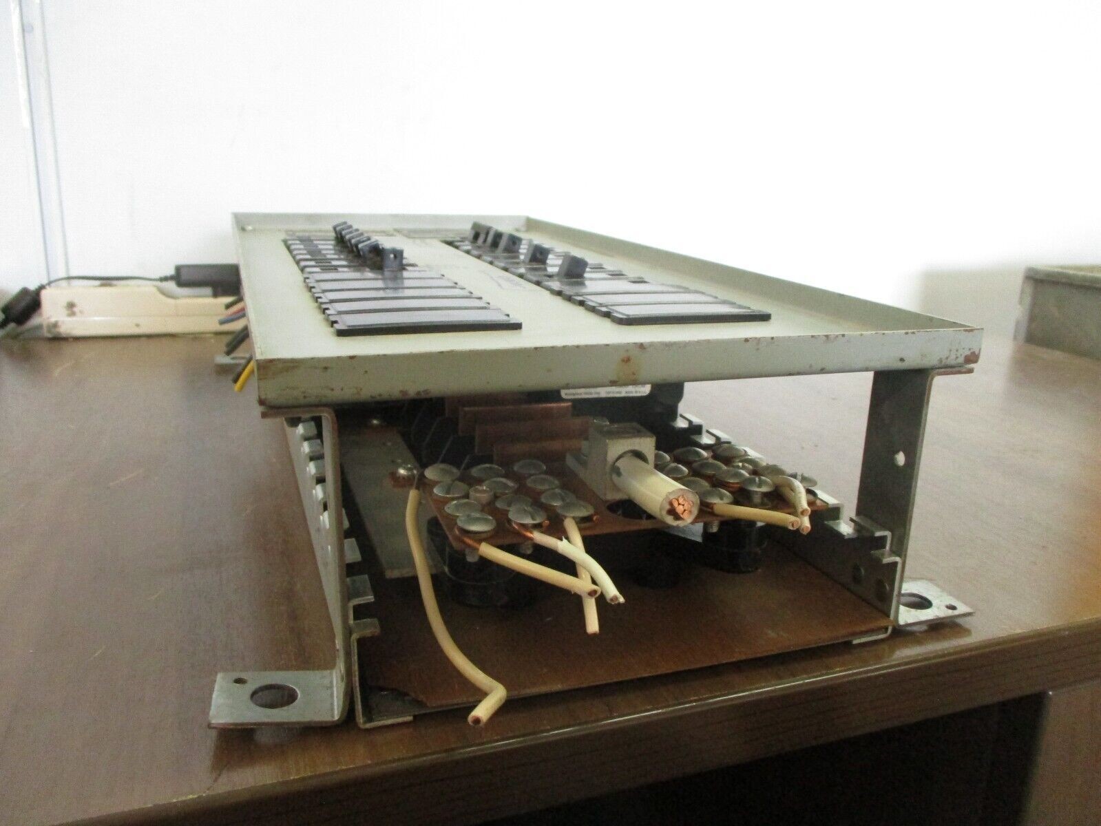 Westinghouse Type NQP Panelboard Interior MP-10045 100A 120/208V 3Ph 4W Used