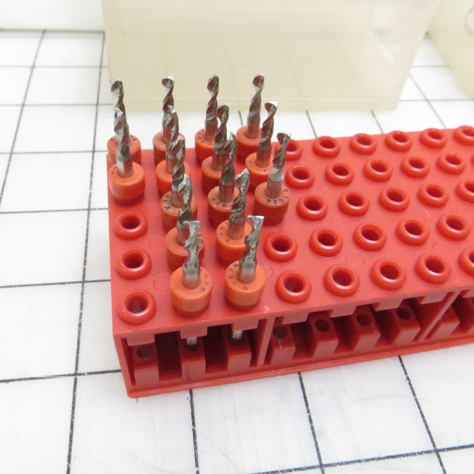 1/8″ Shank Precision PCB CNC Drill / Router Bits Mixed Lot of 560 Thicker Gauges
