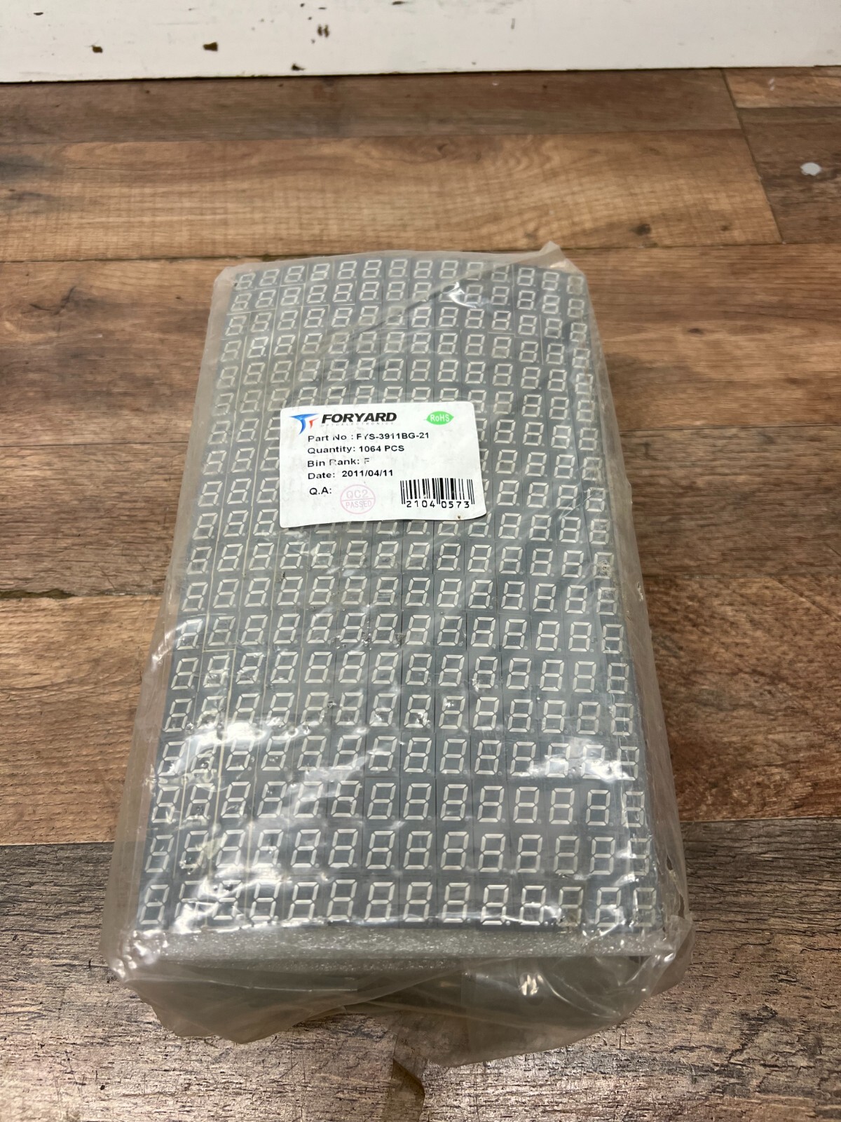 FORYARD 7 Segment LED Lot of 1064 PN FYS-3911BG-21