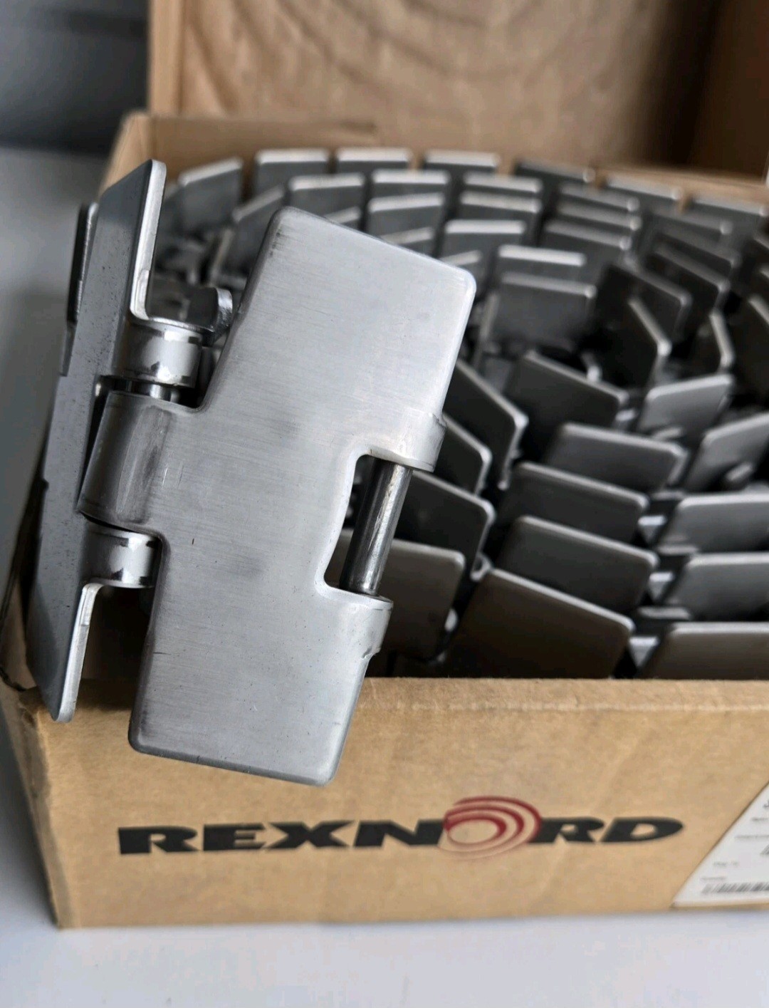 REXNORD TABLE TOP CHAIN 10139416. SS881TAB-3.25IN.10FT. STAINLESS STEEL.