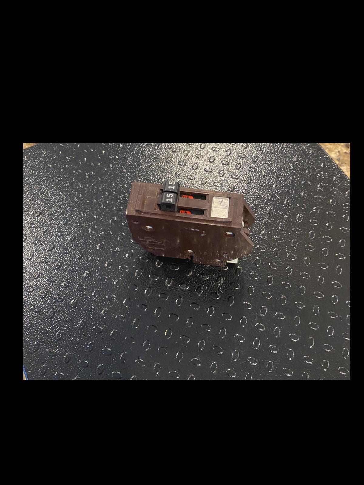 Wadsworth B1515 Twin Tandem 2 Pole 15 Amp Circuit Breaker. A1515 METAL FOOT