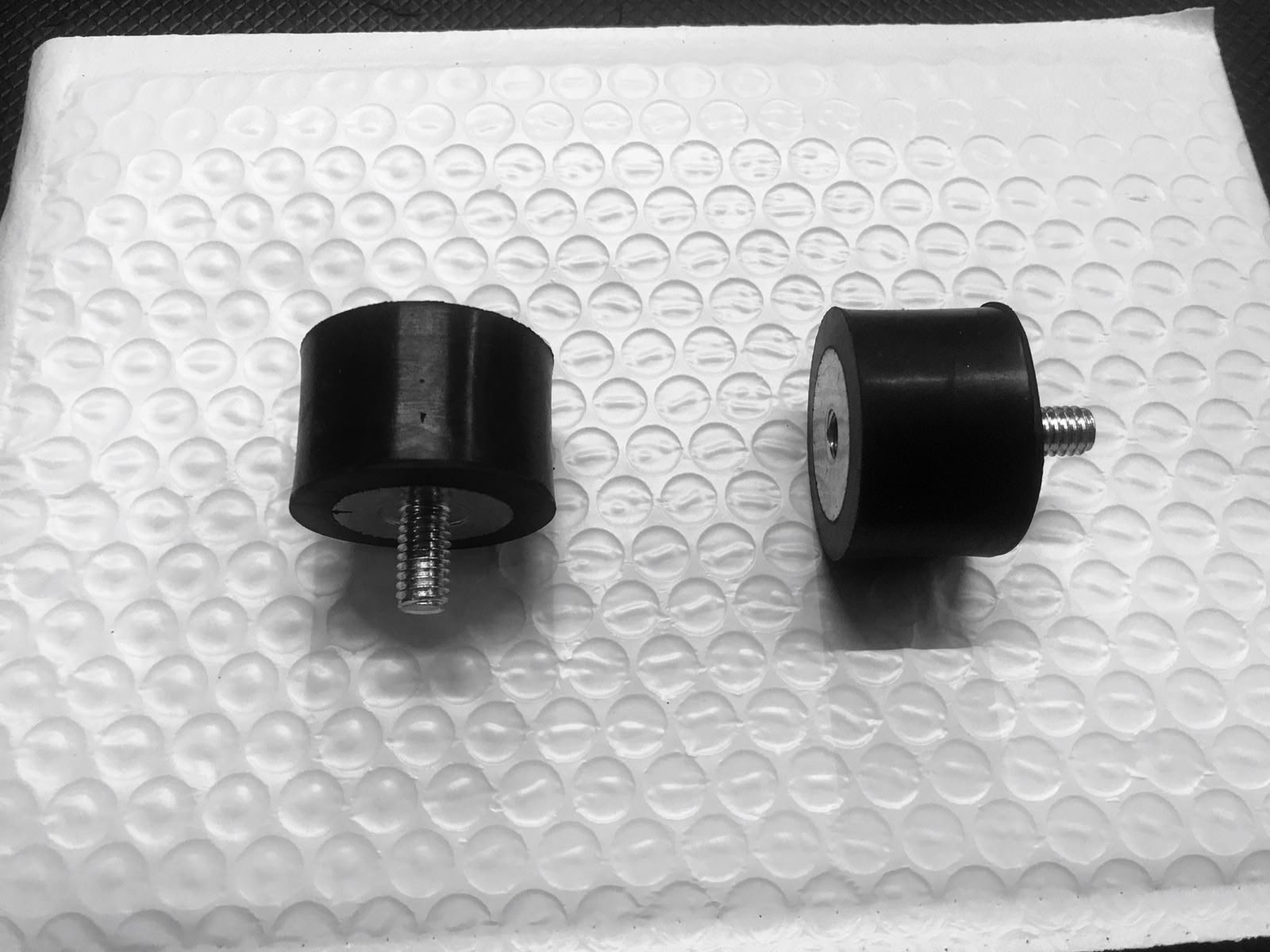 GS-0033 DEVILBISS, BRIGGS GENERATOR PRESSURE WASHER VIBRATION ISOLATOR MOUNT 2PK
