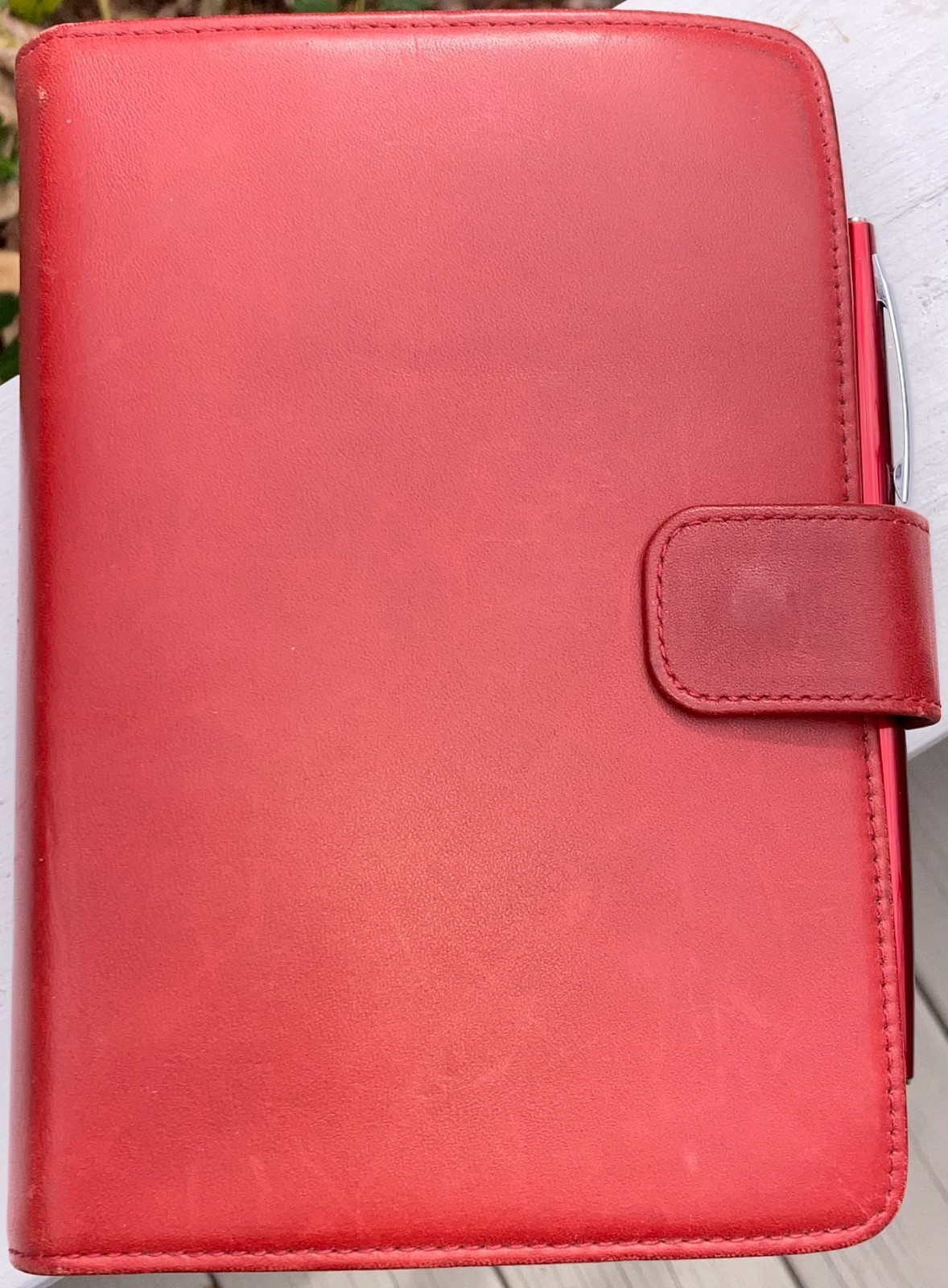 Vintage Filofax Leather Organizer Red USA 1996 from Luttmann’s Luggage 6-ring