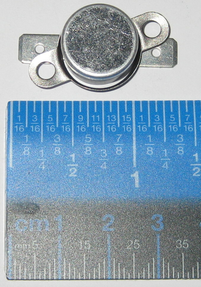 White Rodgers Thermostat – 140 F / 60 C Close on Rise – 1/2″ Bimetal Disc 10849