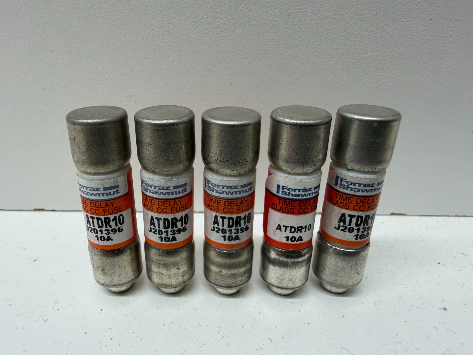 LOT OF (5) NEW OLD STOCK! FERRAZ SHAWMUT 10A 600V TIME-DELAY FUSES ATDR10