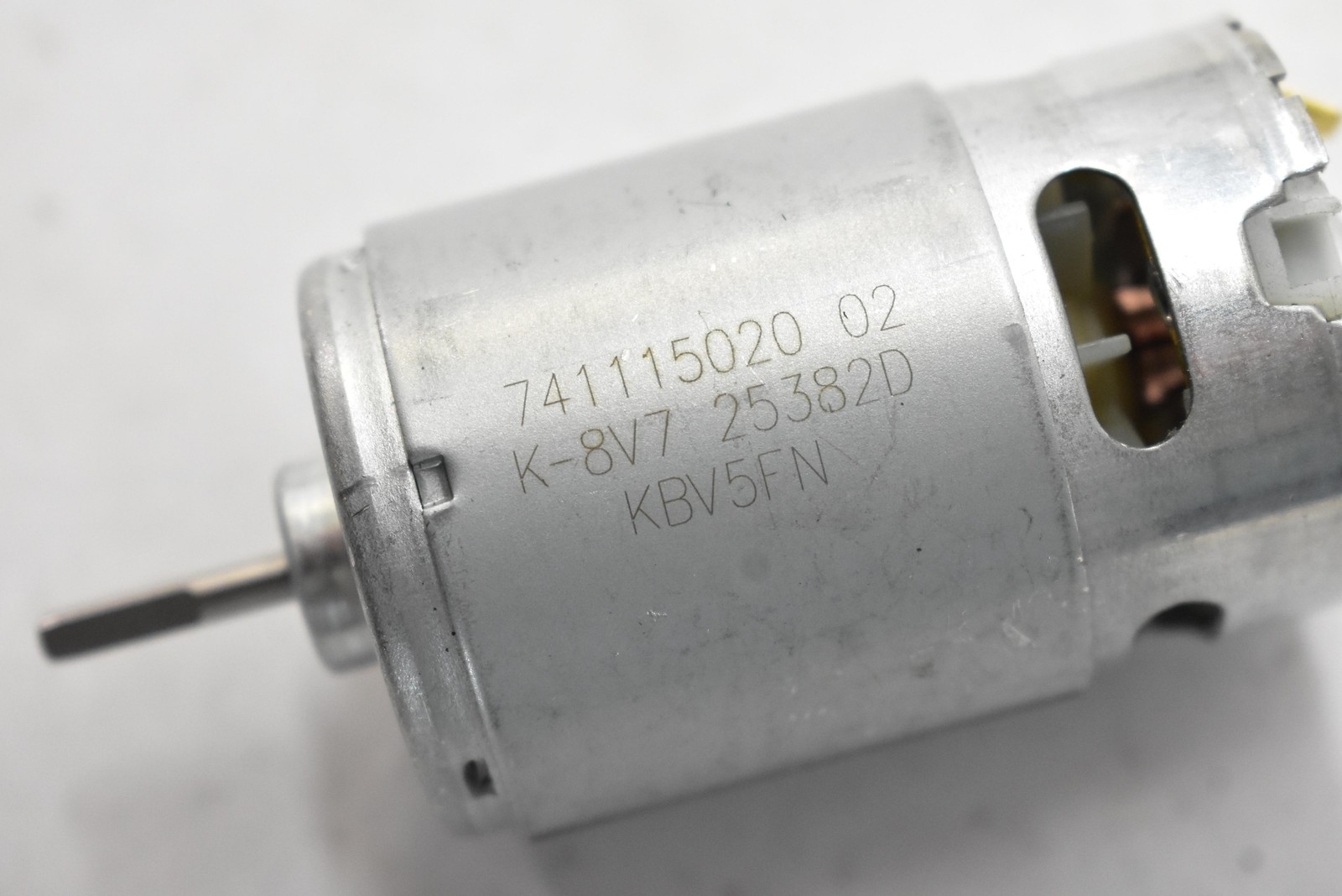 DC Motor 741115020 02 K-8V7 25382D KBV5FN 23300128 Brushed Shaft Commutator