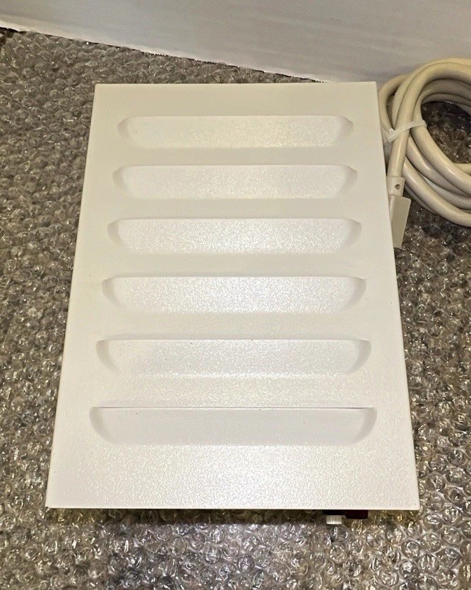 Tripp Lite LC-1200 Voltage Regulator W/ Isobar Spike/Noise Suppression 87-140V