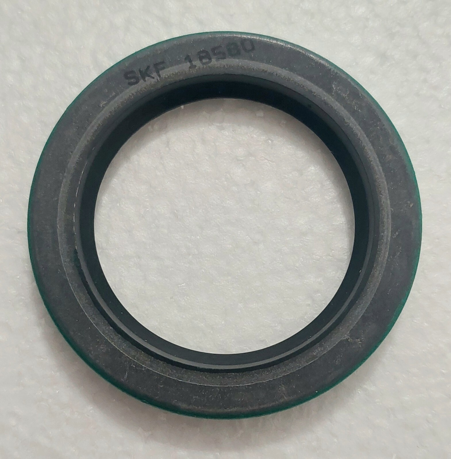 SKF 18580 CRW1 Single Lip Oil Seal – Solid, 1.875 in Shaft Dia., 2.623 in OD
