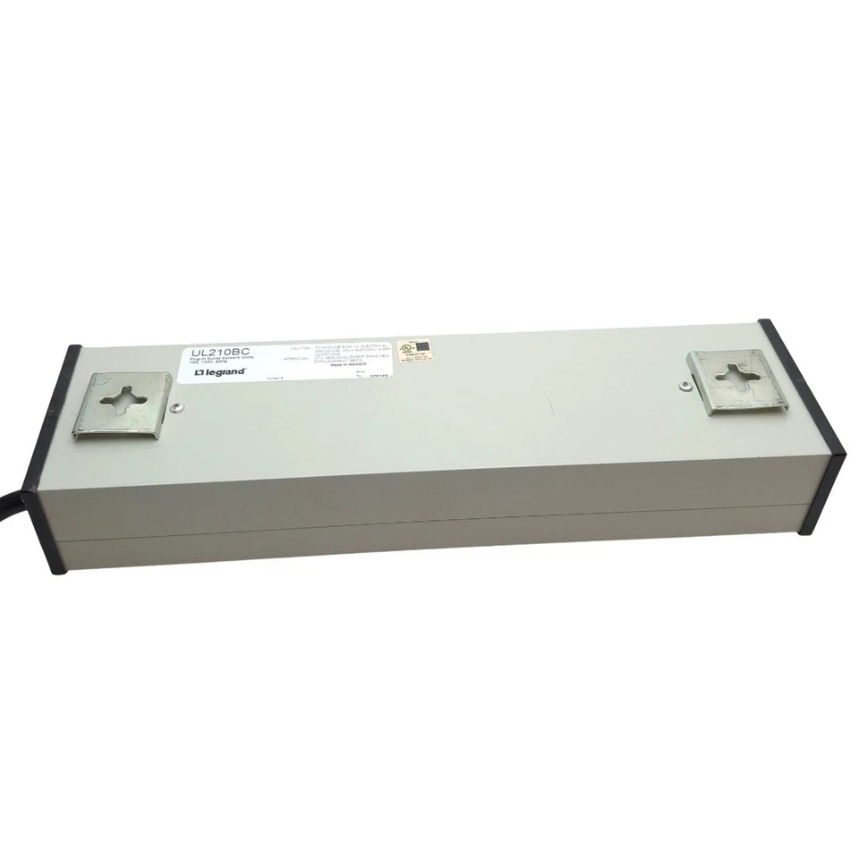 Legrand UL210BC 10 Plug-In Outlet Center Lighted Power Strip 120VAC NEMA 5-15 6f