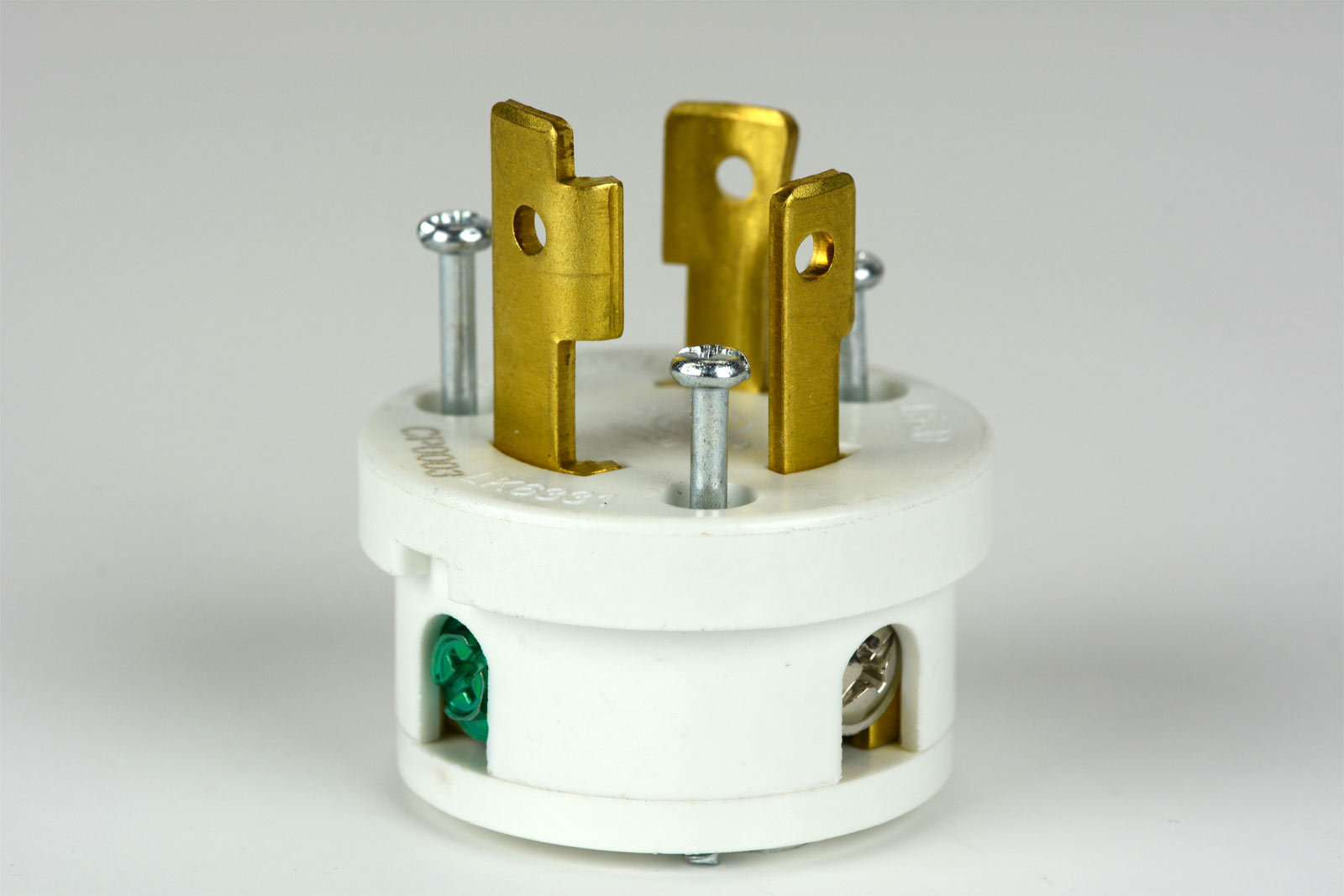 TEMCO NEMA L5-30P Male Plug 30A 125V Locking UL Listed for Generator RV Camper