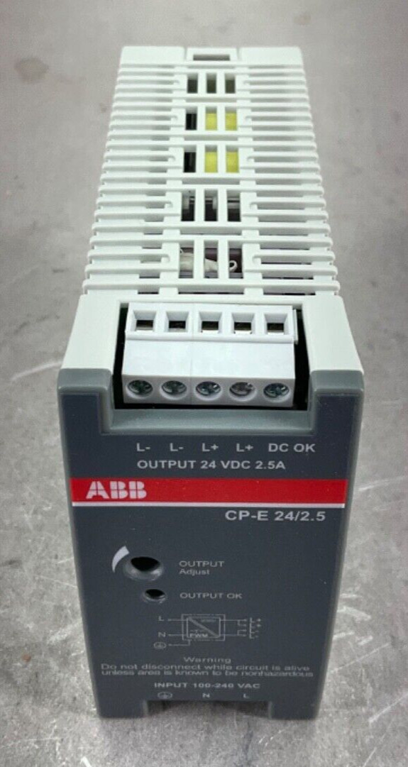 NEW ABB 1SVR427032R0000 POWER SUPPLY CP-E 24/2.5 100-240VAC IN 24VDC/2.5A OUT