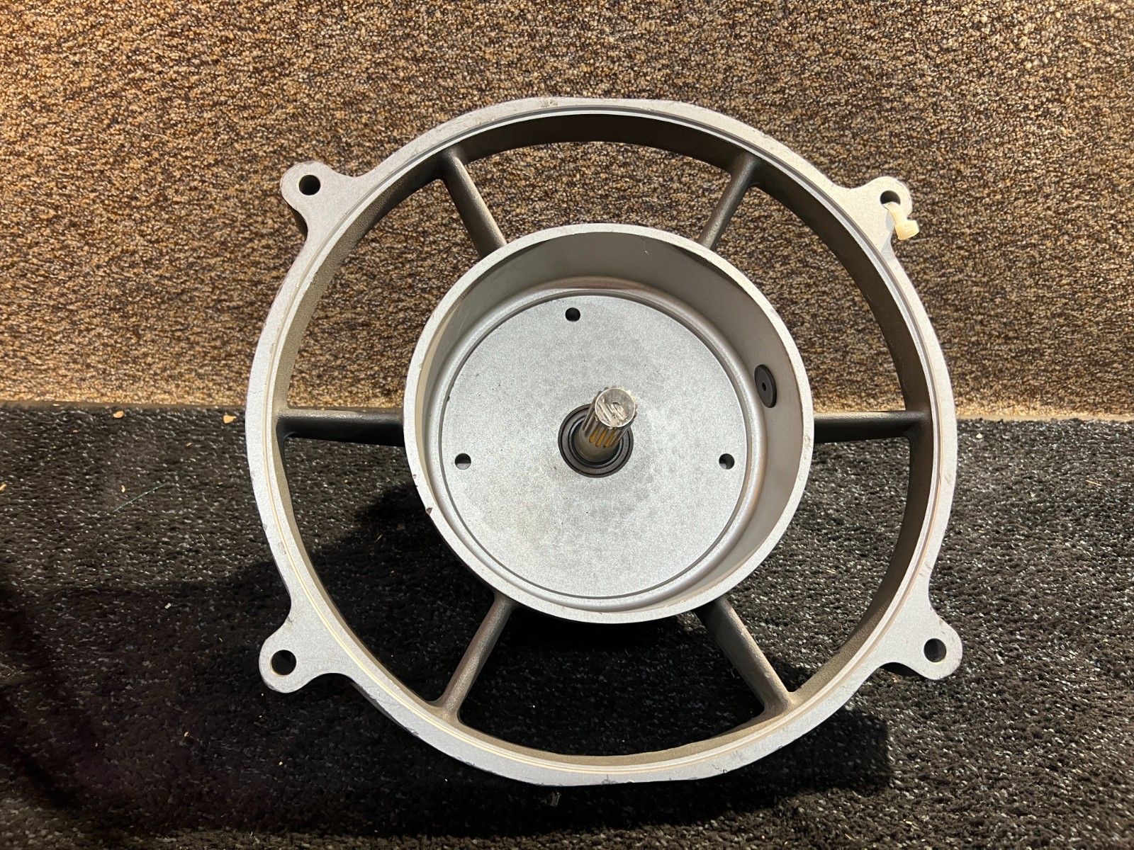 COMBAT TANK 19207-12273742-1 ANGLE DRIVE UNIT, 4-MOUNTING HOLE