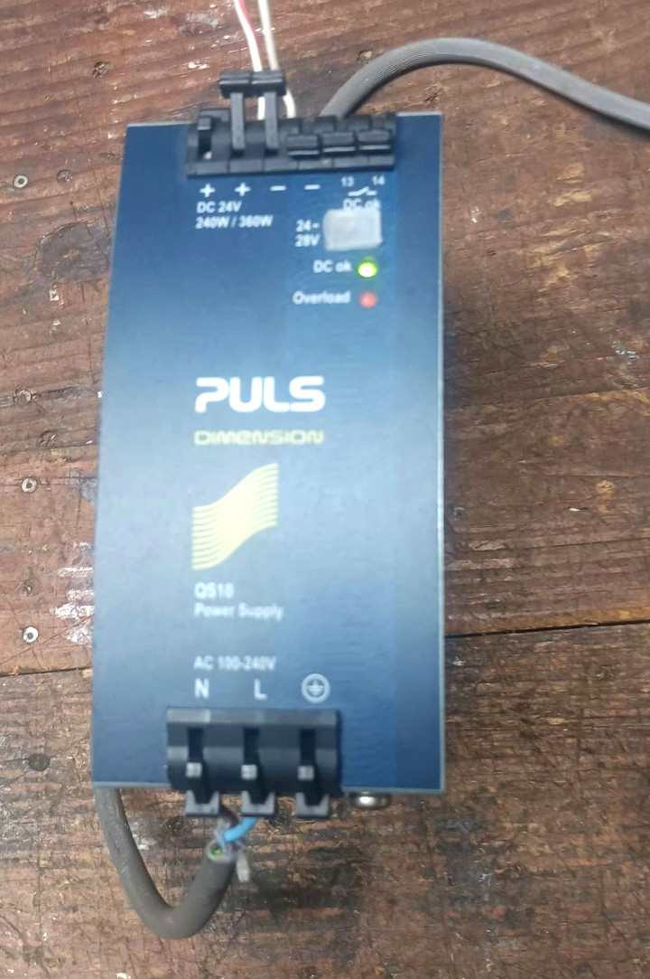 24 VDC, 10 Amp, Power Supply, Puls QS10.241 Power Supply, POWERS UP!