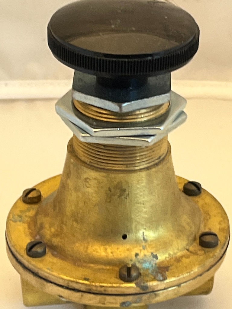 ITT Conoflow GH19XT16568 Manual Loading Regulator, Brass Body, NOS In Org. Box