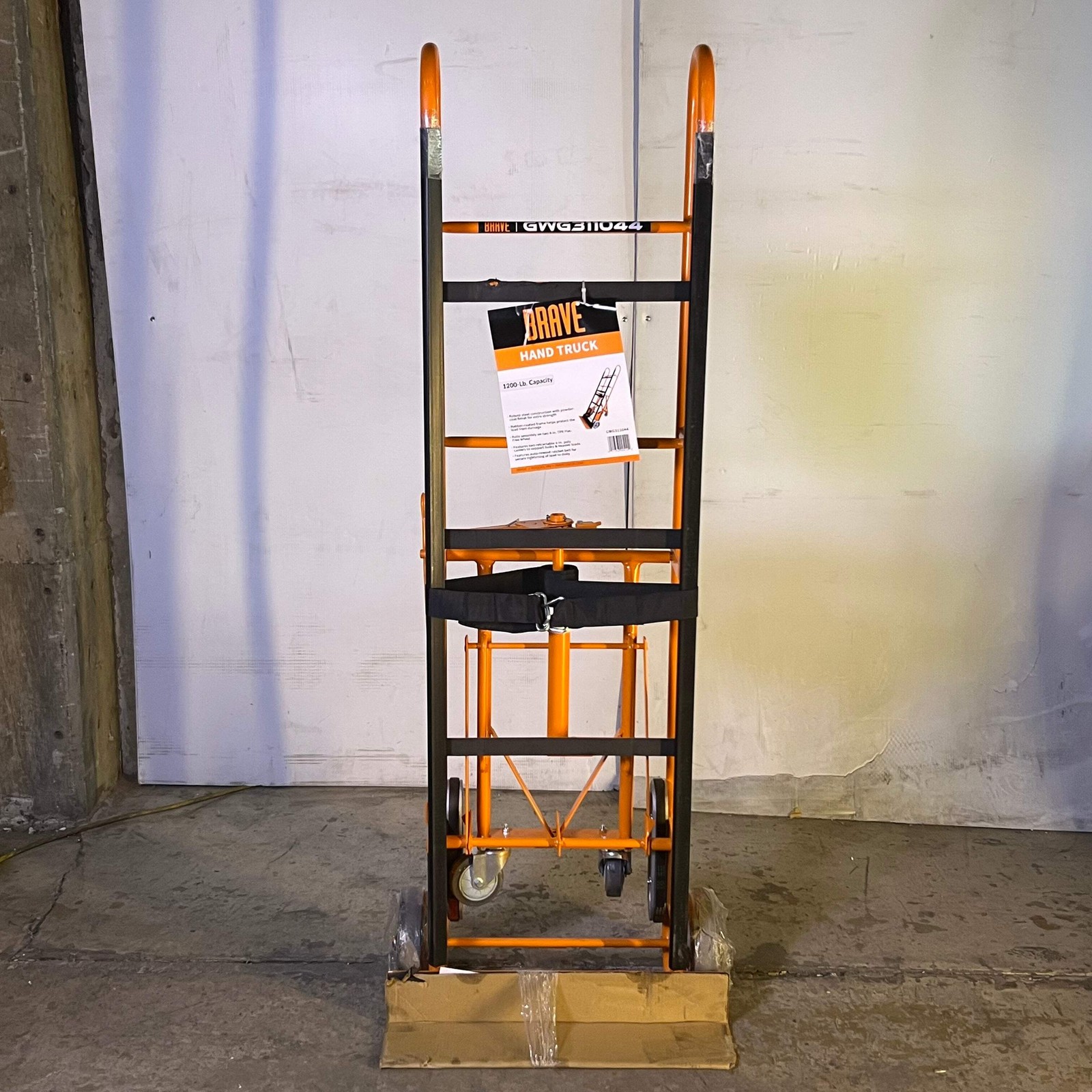 BRAVE Hand Truck 1200 Lb. Sz 17.5″W x 8″L x 65″H Orange GWG311044