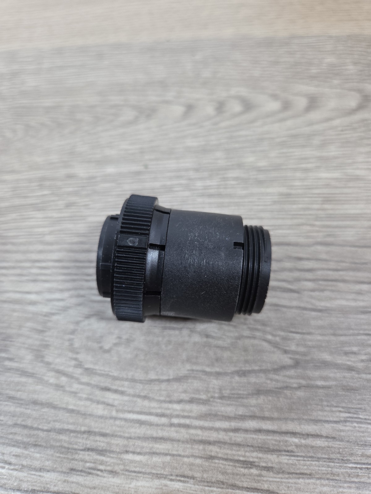 NOS AMP / Tyco 206426-1 , 3Pos Straight Plug Connector