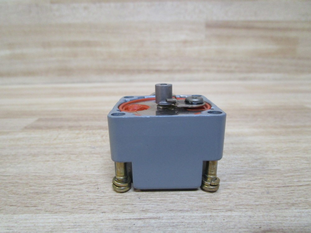 Cutler Hammer E50DS1 Eaton Limit Switch Head E50DS1 Ser. A1