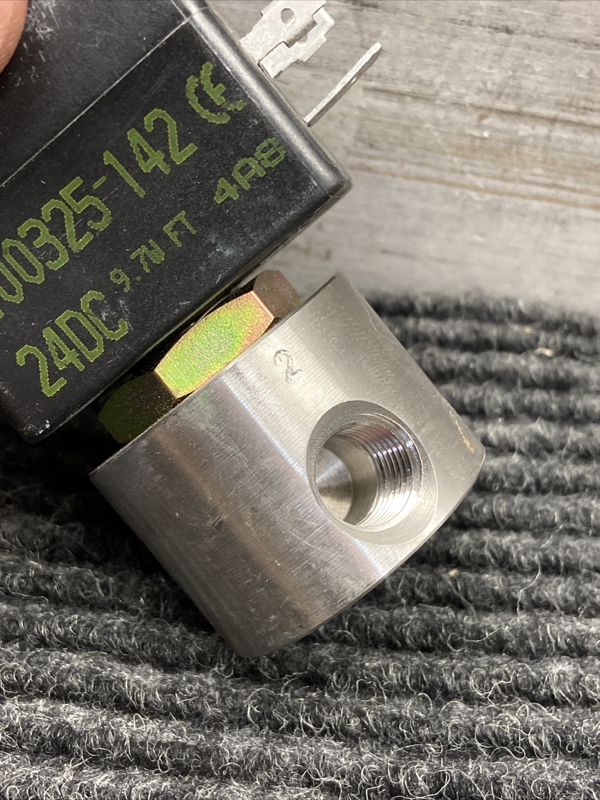 Asco SCB262C080E Solenoid Valve 24v-dc 1/4in Npt