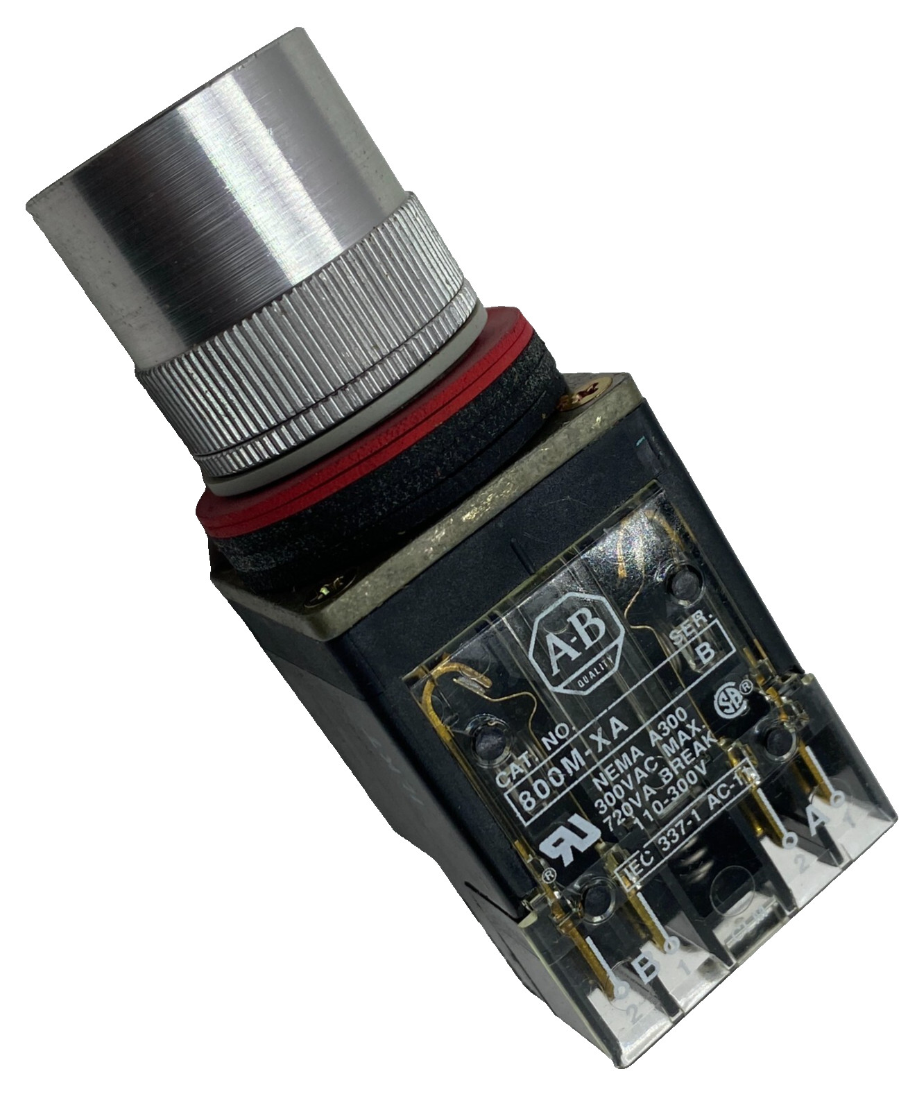 ALLEN BRADLEY AB 800MR-QA24 FLUSH MOUNT PUSHBUTTON 800M-XA NEMA A300 110-300V